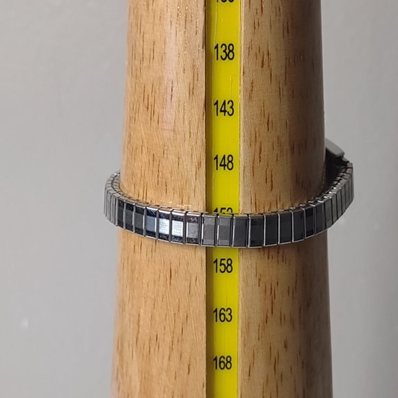 Silver Tone Metal Stretch Band Watch - Picture 8 of 13